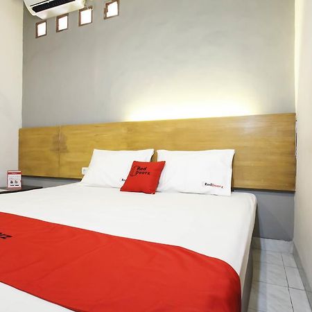 Reddoorz Near Juanda Airport T1 Hotel Brebek Eksteriør billede