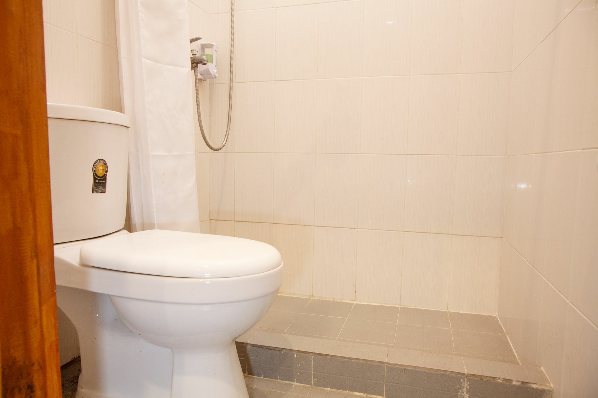 Reddoorz Near Juanda Airport T1 Hotel Brebek Eksteriør billede